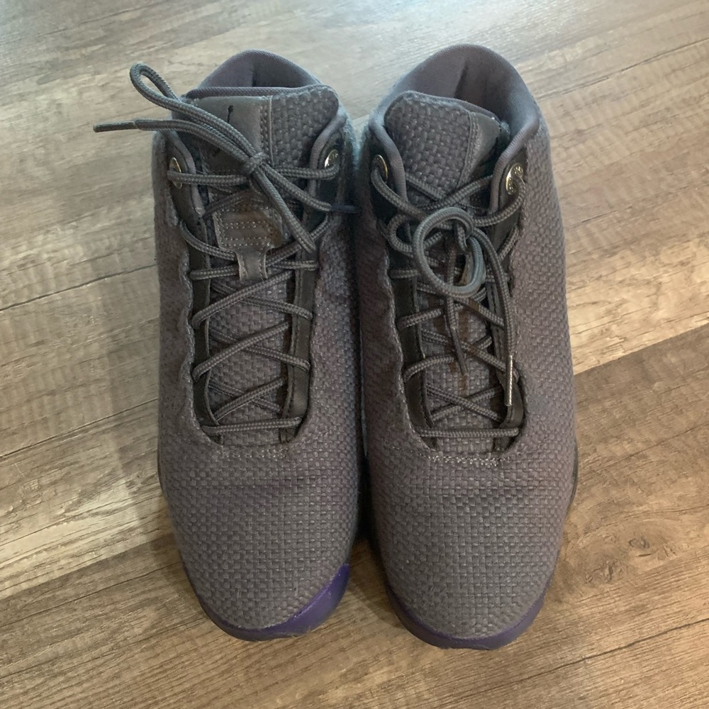 Jordan Horizon basketball sneakers..kids 6.5 or woman’s 8.